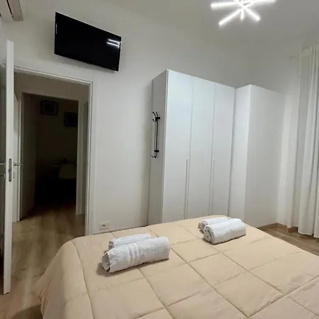 Residenza 1 - San Siro 아파트 *